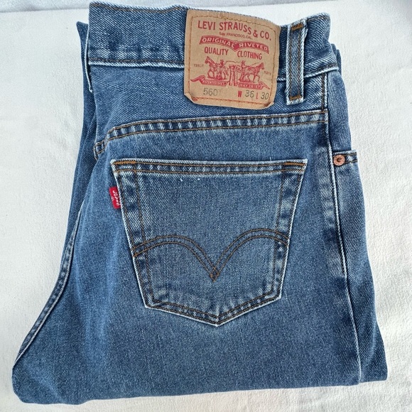 Levi's 560 Blue Relaxed Jeans Iconic Design #A1 - Picture 1 of 11
